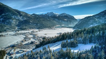 Blick vom Skigebiet Christlum auf Achenkirch und den Achensee