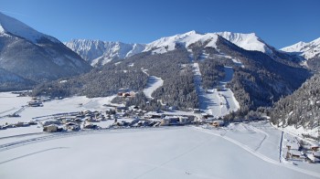 Blick auf Skigebiet und Loipen in Achenkirch