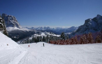 Viele breite Pisten warten auf die Wintersportler in Civetta.