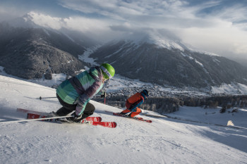 Parsenn ist der klassische Skiberg mit endlosen Abfahrten auf breiten Pisten und Berghütten mit Stil und Tradition.