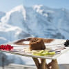 Nach dem Skifahren kannst du dich von kulinarischen Köstlichkeiten verwöhnen lassen.