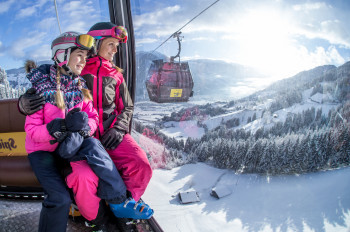 Die neue 10er Gondel Spieljochbahn ist der Einstieg ins Skigebiet Spieljoch.