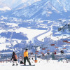 Ishiuchi Maruyama Ski- und Snowboard-Resort ist eines der größeren Skigebiete in Japan und in der Minamiuonuma Region der Präfektur Niigata.