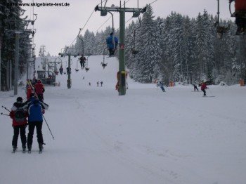 Das Skigebiet zählt fünf Schlepplifte