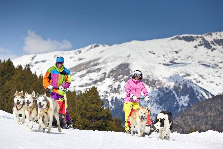 Nicht nur auf Skiern lässt sich die Winterlandschaft in Grandvalira entdecken
