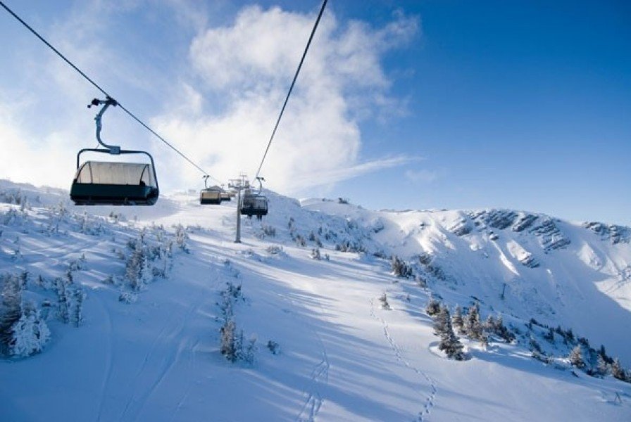 19 Pistenkilometer warten im Skigebiet Hochkar auf Wintersportler.