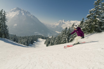 Vier Abfahrten mit traumhafter Kulisse erwarten die Skifahrer am Hochschwarzeck.