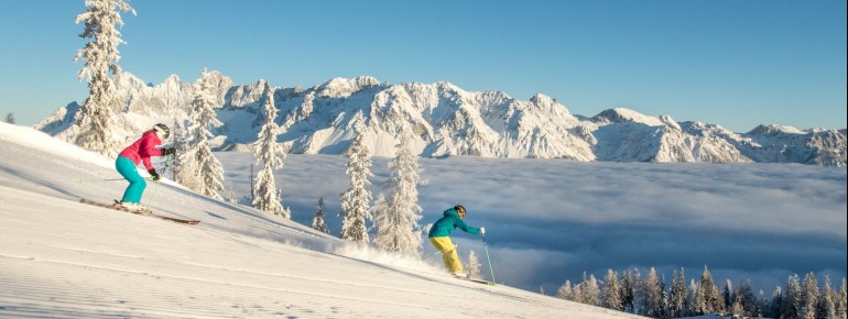 Erlebe das Skigebiet Hochwurzen mit abwechslungsreichen Pisten, modernen Liftanlagen und beeindruckender Bergkulisse.