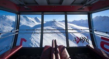 Komfortabel in den Tiefschnee: Blick aus der neuen Piz Val Gronda Bahn