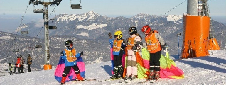 Kids werden besten betreut im Skigebiet Kössen.