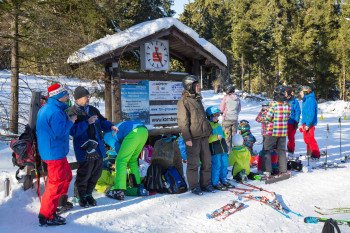 Vor allem bei Familien ist das Wintersportgelände am Kornberg eine beliebte Anlaufstelle.