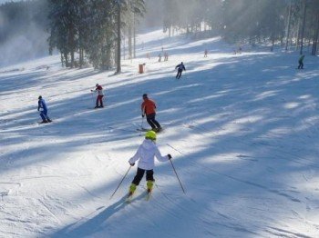 Gut 11 Pistenkilometer warten auf Skifahrer und Snowboarder.