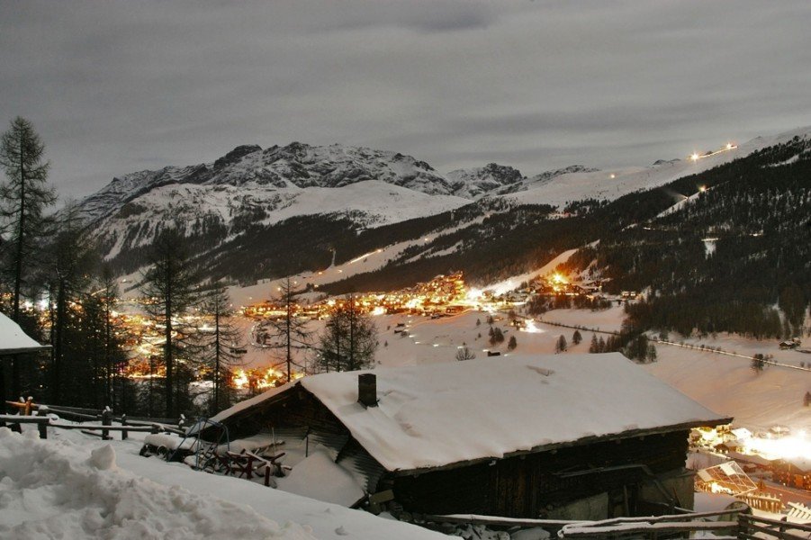 In den Berghütten genießen Wintersportler italienische Spezialitäten.