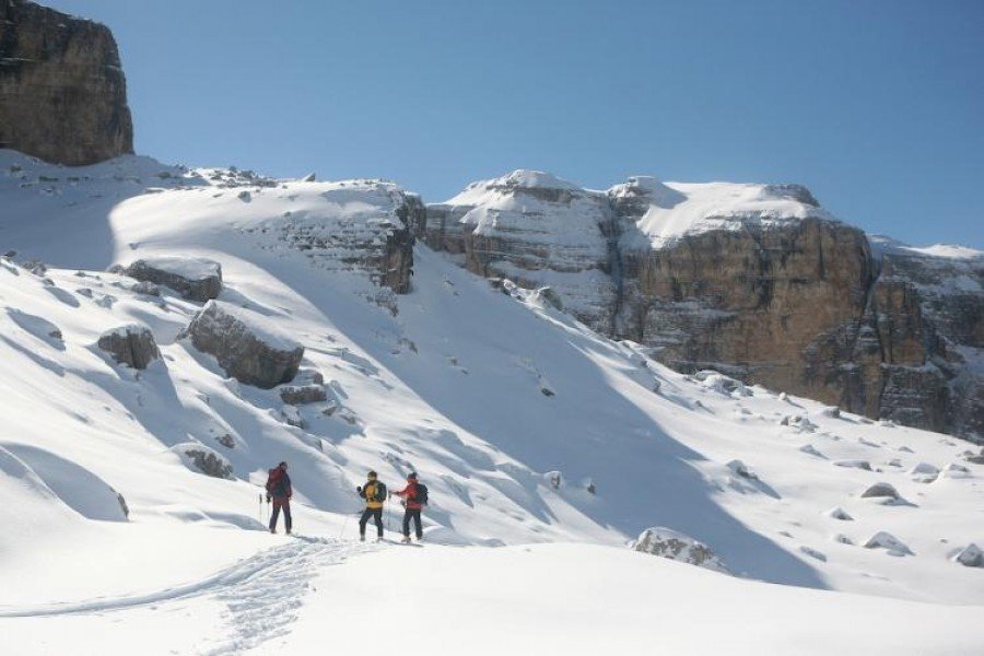 Etwa 30 Kilometer Winterwanderwege gibt es rund um Madonna di Campiglio zu entdecken.