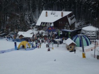Das Skigebiet ist gut für Familien mit kleinen Kindern geeignet.