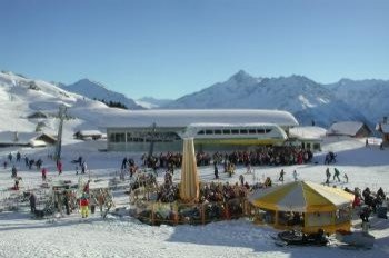 Sunne Express mit Skibar