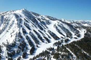 Als höchstes Skigebiet der Tahoe Region bietet Mt Rose tolle Schneebedingungen.
