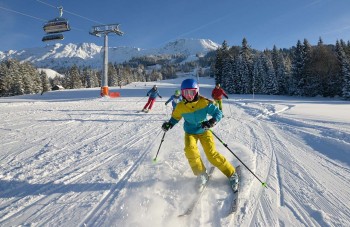 Der Wintersportort von Bad Hindelang gehört zu den besten Familienskigebieten im Allgäu.