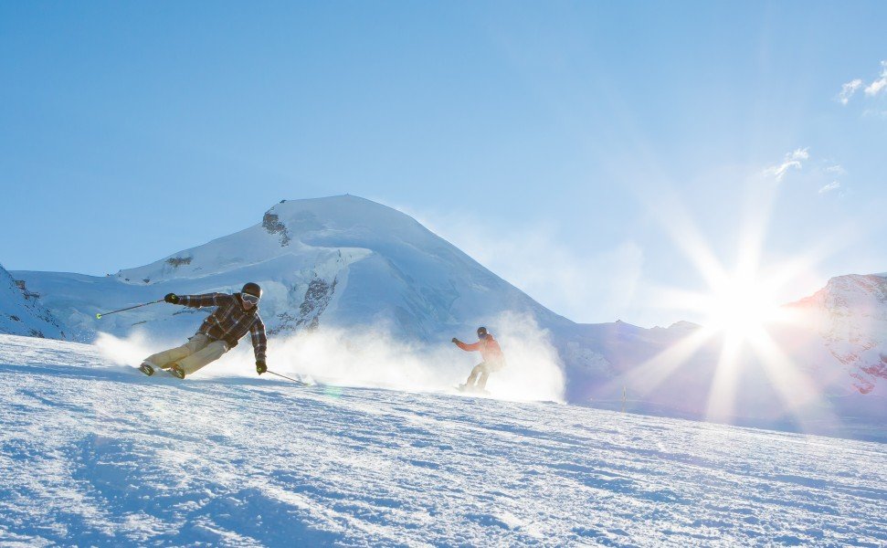 Saas Fee bietet Skifahrern abwechslungsreiche Pisten