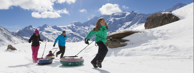 Drei Rodelbahnen versprechen auch nach dem Skifahren eine Menge Spaß