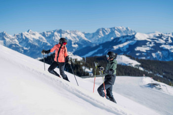 Neben Skifahren bietet Schmitten auch Möglichkeiten für Skitourengeher.