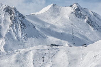 Blick ins weitläufige Skigebiet