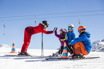 Skispaß für die ganze Familie ist im Tiroler Stubaital garantiert!