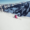 Skifahrerin beim Carven im Ski Juwel Alpbachtal Wildschönau