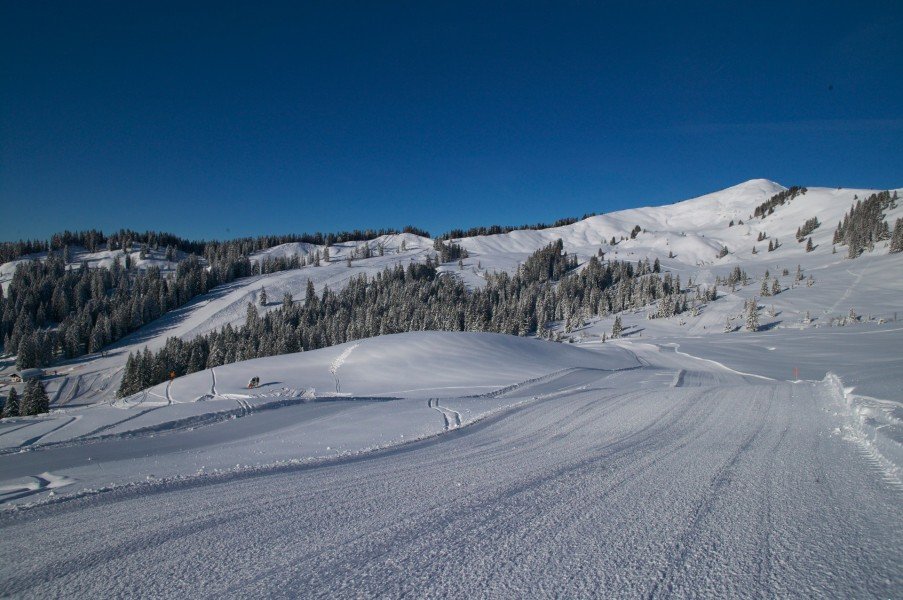 Schneesicher auf einem Hochkessel liegt das Skigebiet Grasgehren.