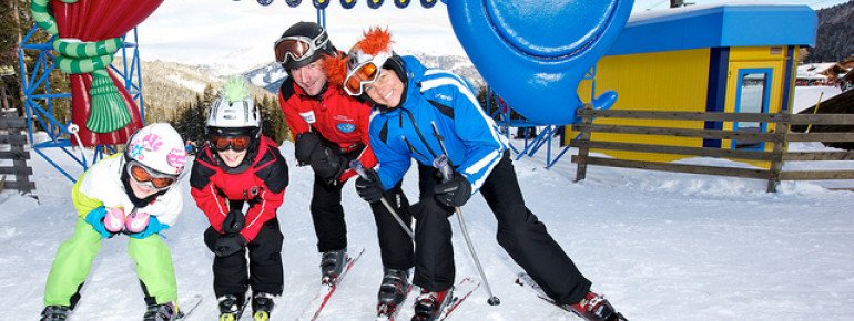 Kleine Wintersportler sind in Katschis Kinderwelt gut aufgehoben.