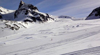 Blick auf den Snowpark Zermatt am Theodulgletscher