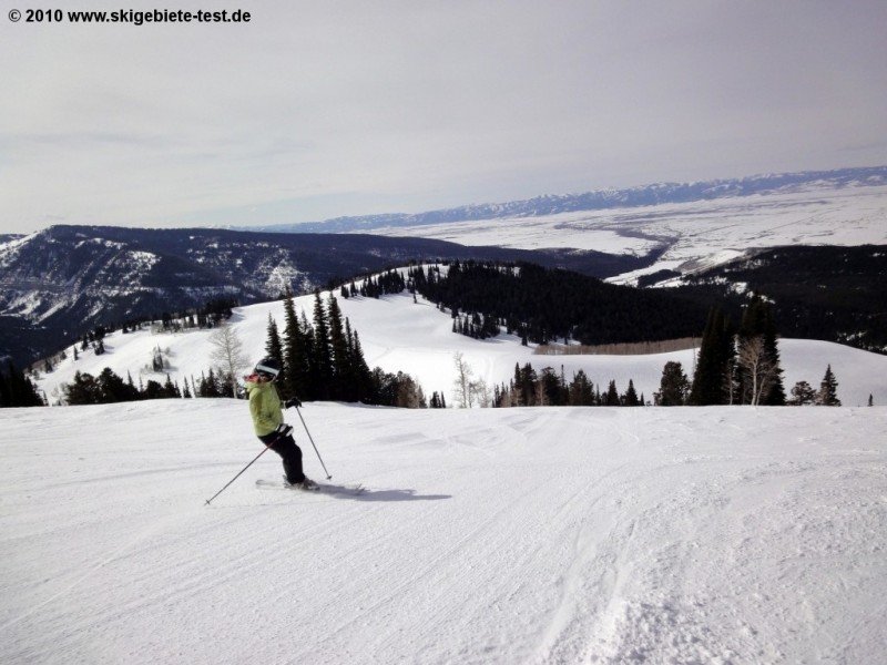 Grand targhee snow report | skiing conditions new snowfall 