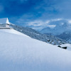 Mit einer Lage von über 1600 Metern ist Schnee in Arosa garantiert.