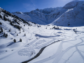 Gastein Valley and its stunning mountain-scape are perfect for Nordic skiing as well as many other winter activities.