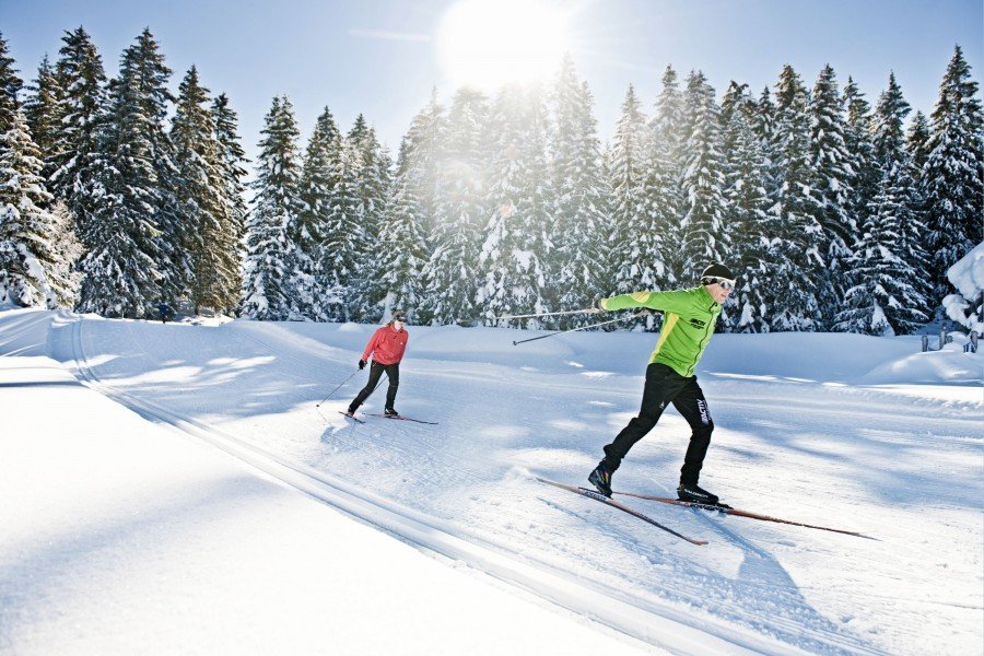In der Ferienregion Lenzerheide können Langläufer über 50 Kilometer Loipen erkunden.