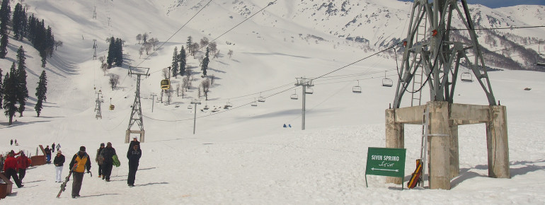 Gulmarg in der Region Kaschmir ist das berühmteste Skigebiet Indiens.